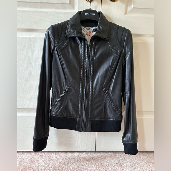 Danier black leather jacket. Size small. Like new - Picture 1 of 8